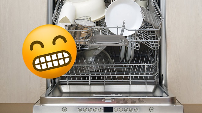 full dishwasher grimace emoji